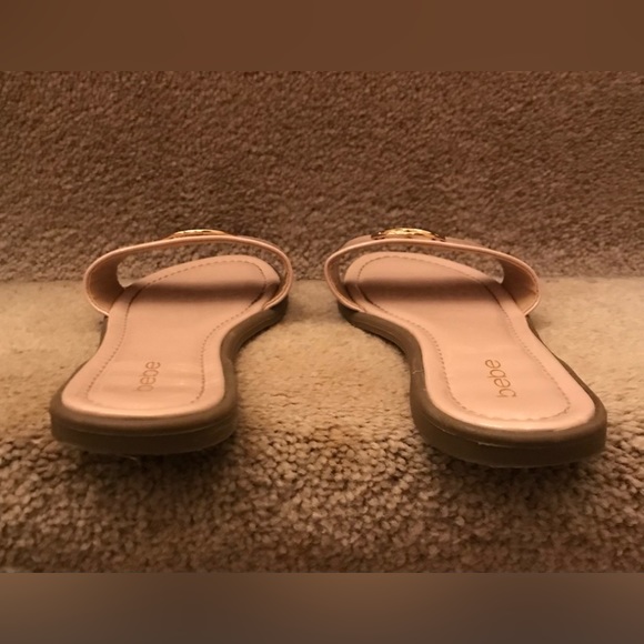 Bebe Leone Patent Soft Pink Sandals - Picture 2 of 6